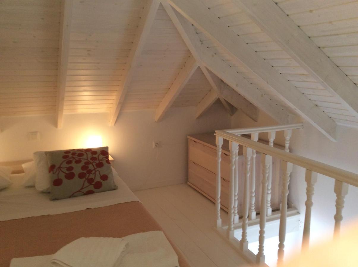 Amalia Harbor Apartment Chalki Town ภายนอก รูปภาพ